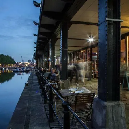 شقة Cosy 1 Bedroom Flat Near Wapping Wharf
