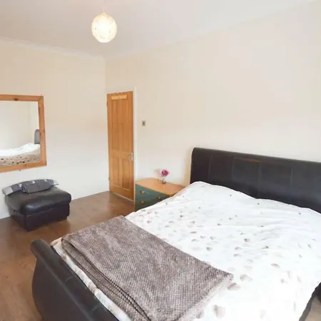 Cosy 1 Bedroom Flat Near Wapping Wharf Bristol